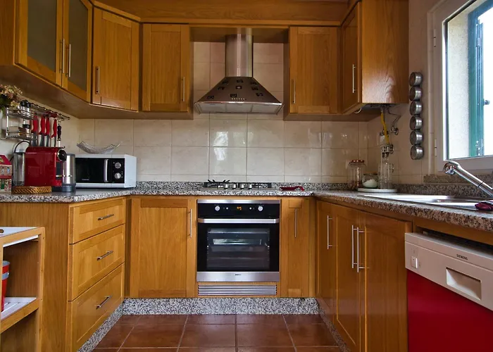 Olive By Nature Yards * Aldeia de Joanes